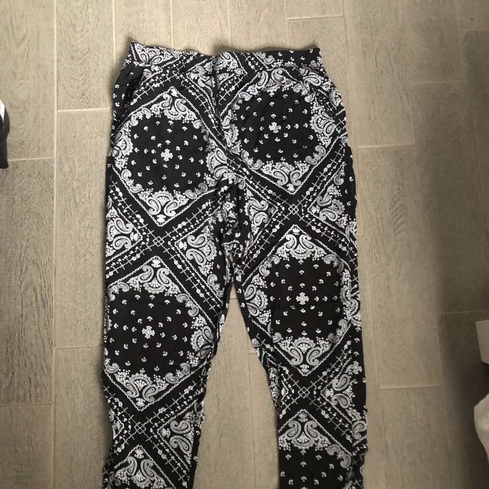 Forever 21 pants.